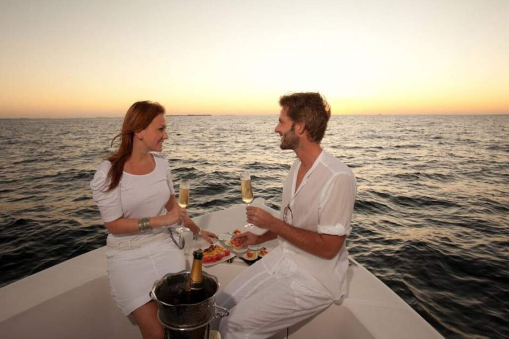 How to Book a Private Dinner Cruise: What You Need to Know?