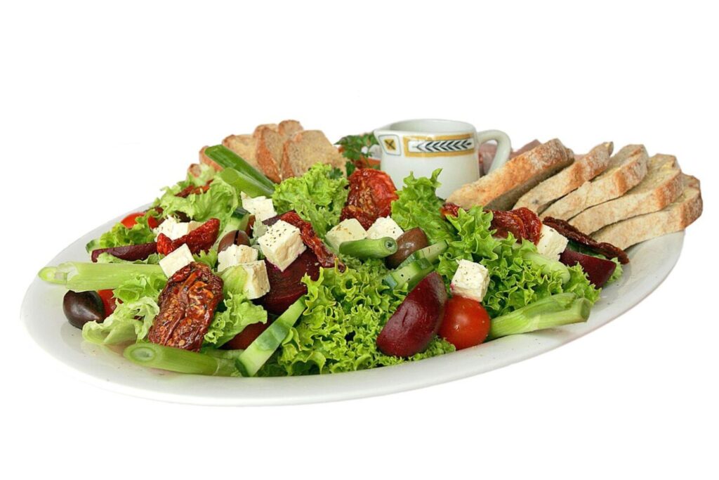 The History Of Spinach In Salads