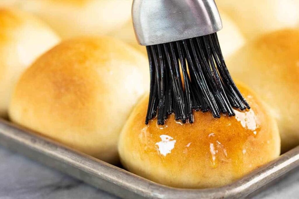 Troubleshooting Common Issues When Using Aluminum Pans For Dinner Rolls